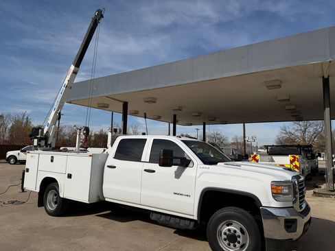 Used 2019 GMC Sierra 3500 4x4 Crew Cab w/ Sierra Convenience Package image 25