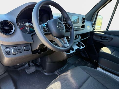 Used 2024 Mercedes-Benz Sprinter 144 Cargo image 20