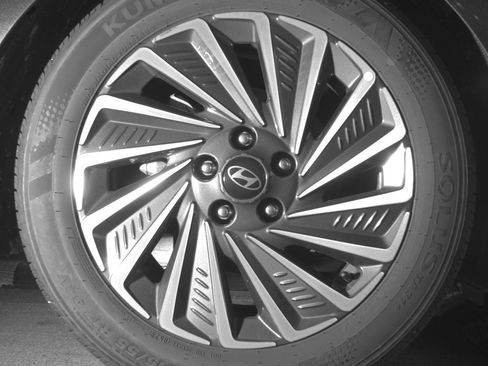 Used 2025 Hyundai Sonata SEL image 15