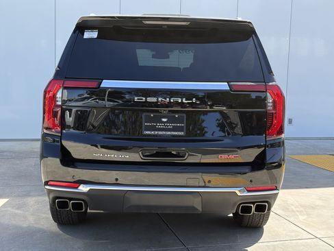 Used 2025 GMC Yukon XL Denali AWD/4WD image 8