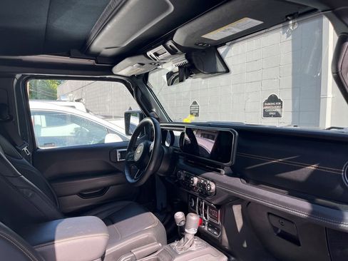 Used 2024 Jeep Wrangler Unlimited Rubicon 392 AWD/4WD image 29