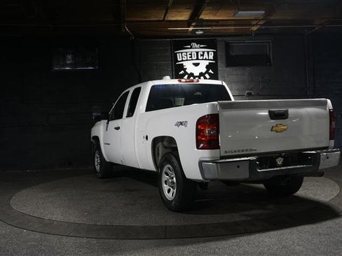 Used 2012 Chevrolet Silverado 1500 W/T image 2