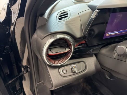 New 2026 Chevrolet Trax RS w/ Driver Confidence Package image 15