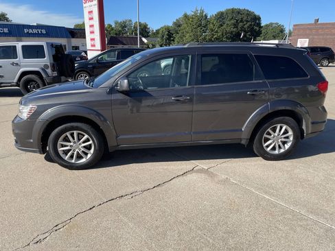 Used 2016 Dodge Journey SXT FWD image 2
