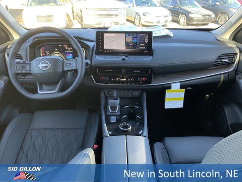 New 2026 Nissan Rogue Platinum w/ Platinum Premium Package image 5