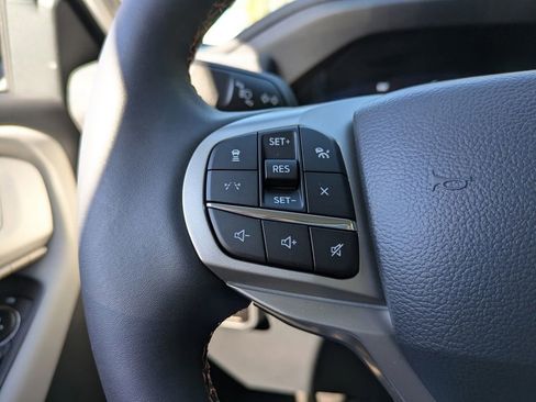New 2026 Ford Explorer Active w/ Active Comfort Package image 30