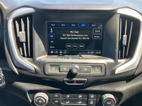 Used 2018 GMC Terrain SLE AWD/4WD image 19