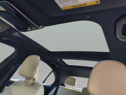Used 2023 Mercedes-Benz C 300 Sedan image 21