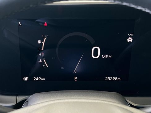 Used 2025 Buick Envista Sport Touring FWD image 33