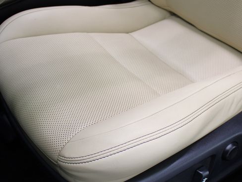 Used 2014 Lexus IS 350 image 35