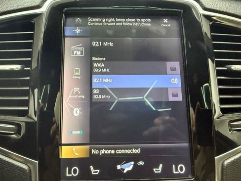 Used 2018 Volvo XC90 T6 Momentum w/ Convenience Package AWD/4WD image 17