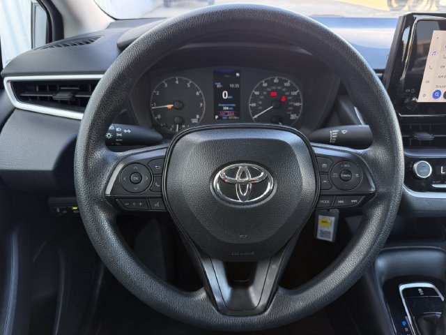 Used 2025 Toyota Corolla LE FWD image 13