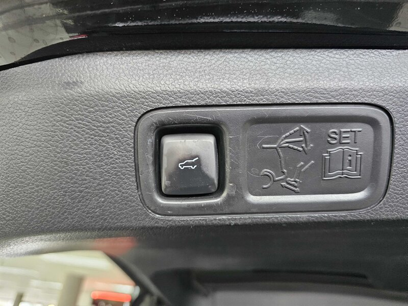 Used 2018 Ford Expedition Max Limited AWD/4WD image 39