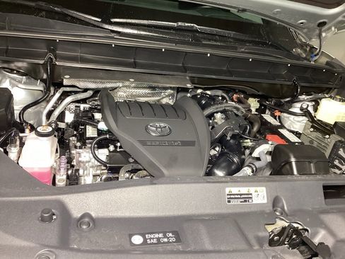 Certified 2023 Toyota Highlander XSE image 23