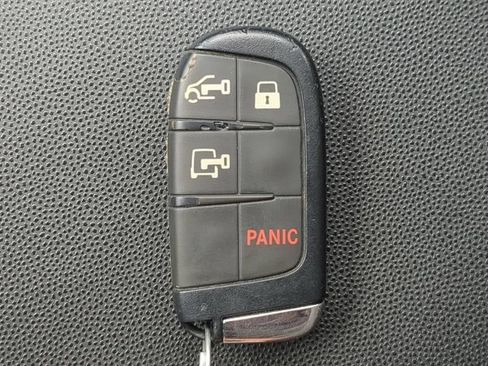 Used 2025 RAM ProMaster 2500 w/ Convenience Group FWD image 32