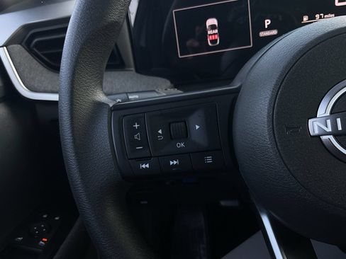 Used 2025 Nissan Kicks SV FWD image 28