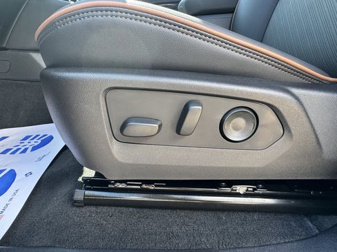 New 2026 GMC Canyon AT4 w/ Technology Plus Package AWD/4WD image 15