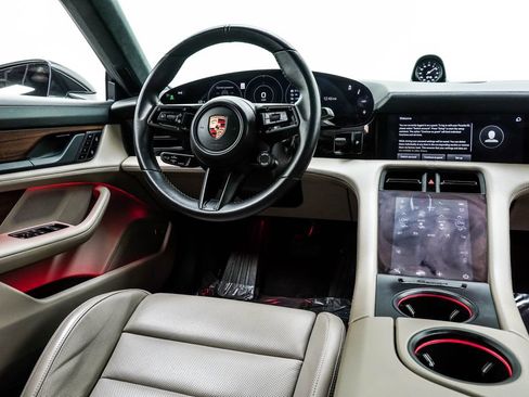 Used 2020 Porsche Taycan 4S image 24