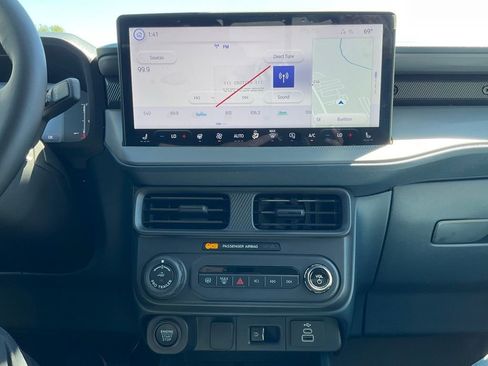 New 2025 Ford Maverick Lariat w/ Black Appearance Package image 28