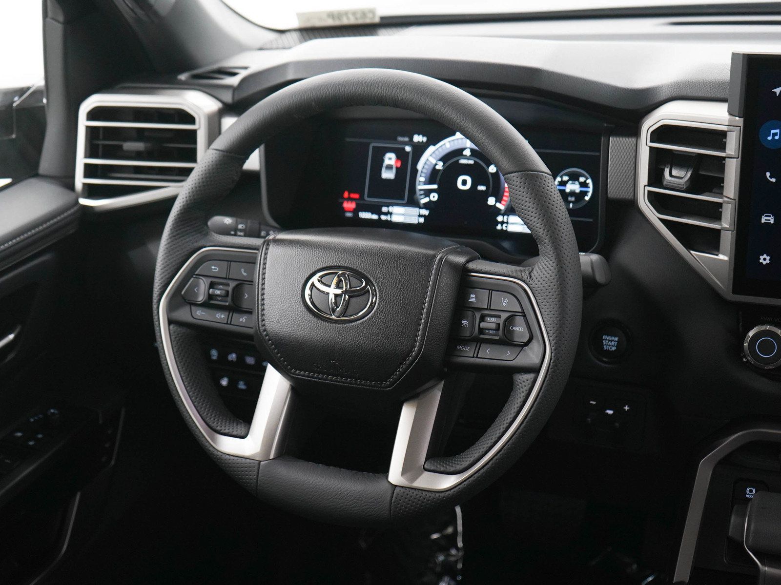 Used 2026 Toyota Tundra Limited AWD/4WD image 16