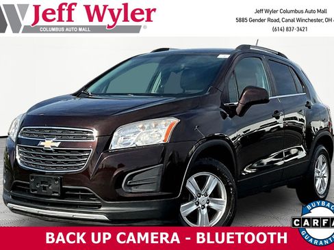 Used 2015 Chevrolet Trax LT w/ LT Sun and Sound Package AWD/4WD image 1