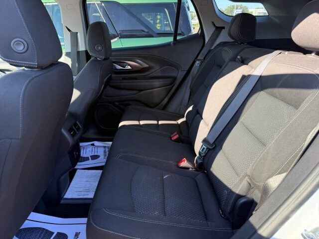 Used 2022 GMC Terrain SLE w/ Driver Convenience Package AWD/4WD image 15