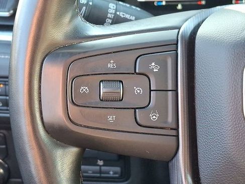 Used 2023 GMC Yukon Denali Ultimate image 23