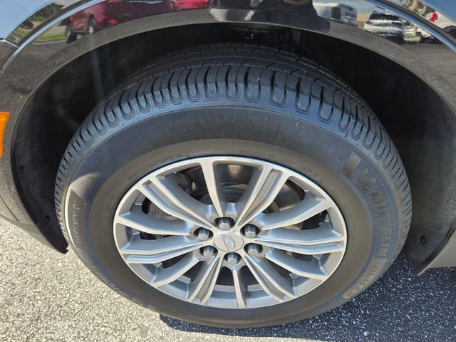 Used 2018 Cadillac XT5 Luxury w/ Driver Awareness Package FWD image 22
