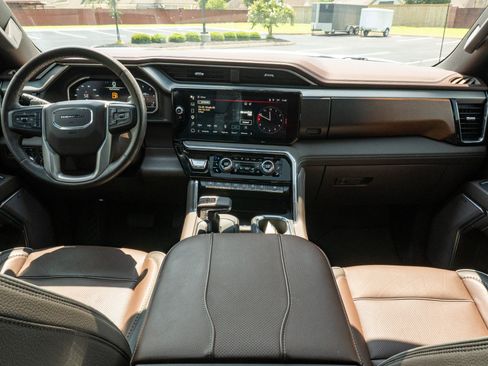 Used 2023 GMC Sierra 1500 Denali w/ Denali Reserve Package AWD/4WD image 20