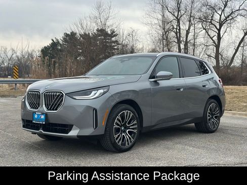 Used 2025 BMW X3 xDrive30i w/ Premium Package image 3