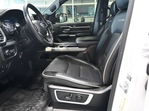 Used 2022 RAM 1500 Laramie w/ Sport Appearance Package AWD/4WD image 10