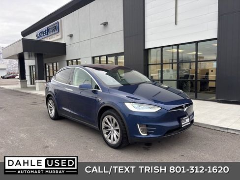 Used 2018 Tesla Model X 75D image 1