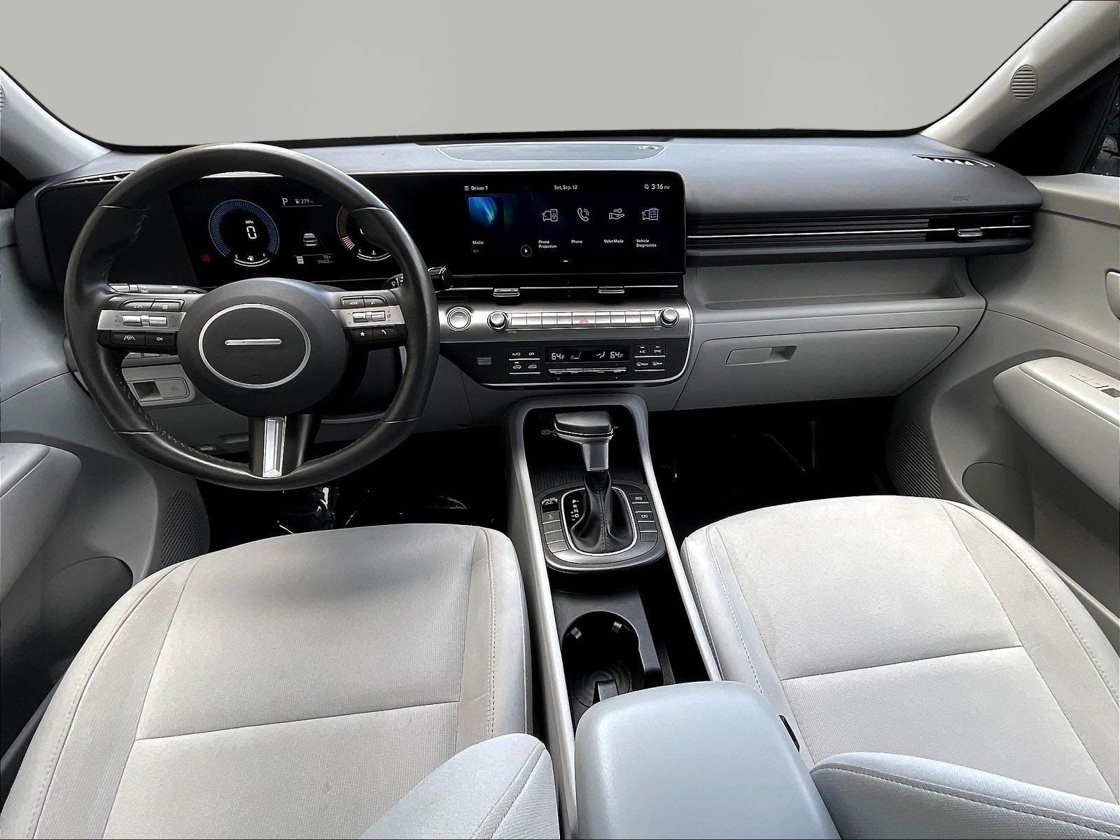 Used 2025 Hyundai Kona SEL AWD/4WD image 7