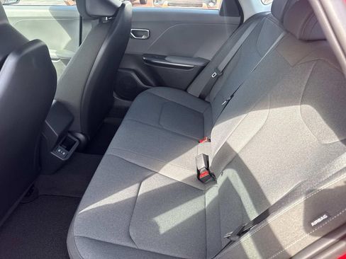 New 2025 Kia K4 LXS image 6