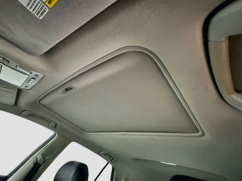 Used 2005 Lexus RX 330 FWD image 24