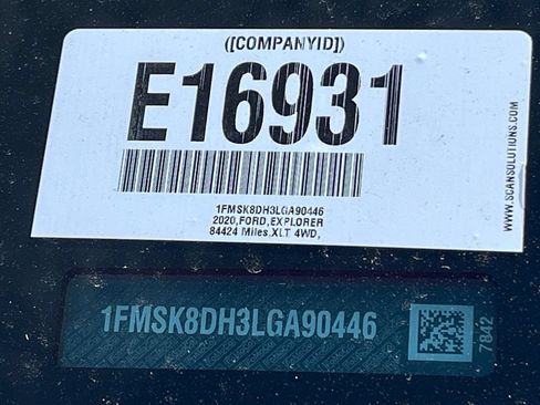 Used 2020 Ford Explorer XLT w/ Equipment Group 202A AWD/4WD image 34