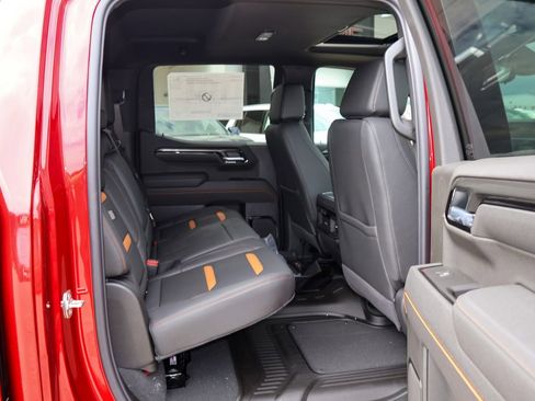 New 2026 GMC Sierra 1500 AT4 w/ AT4 Premium Package AWD/4WD image 33