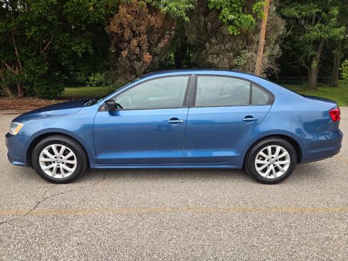 Used 2015 Volkswagen Jetta SE FWD image 4