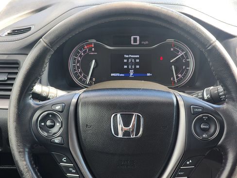 Used 2017 Honda Pilot EX-L image 12