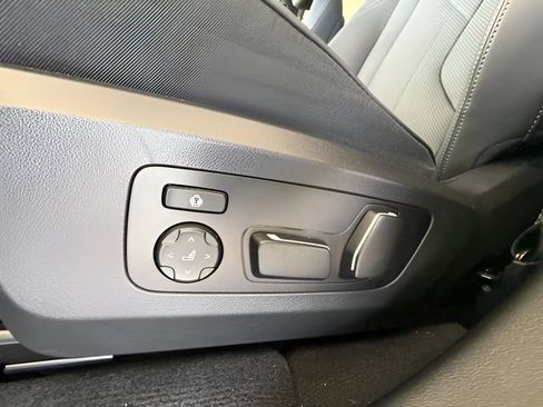 Used 2025 BMW X3 xDrive30i w/ Premium Package AWD/4WD image 19