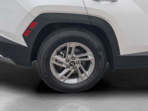 Used 2025 Hyundai Tucson SE FWD image 10