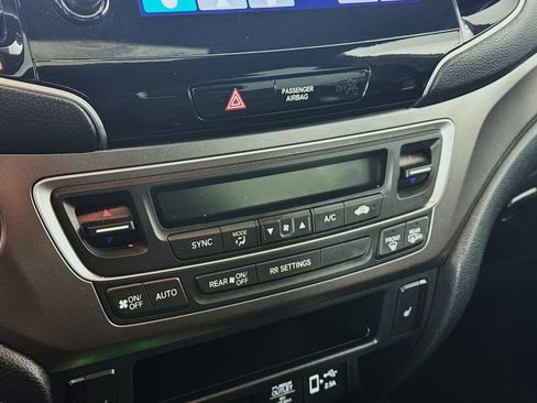 Used 2023 Honda Passport EX-L image 16