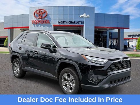 Used 2024 Toyota RAV4 XLE FWD image 1