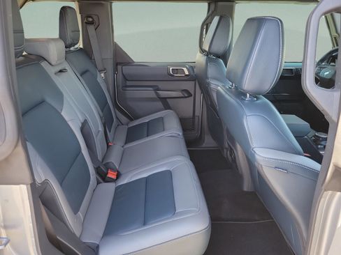 Certified 2024 Ford Bronco Outer Banks image 12