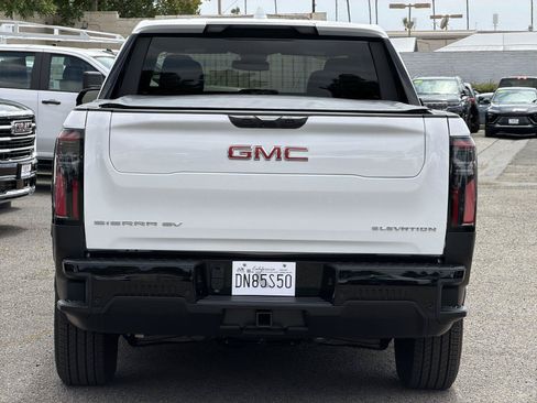 Used 2026 GMC Sierra EV Elevation AWD/4WD image 5