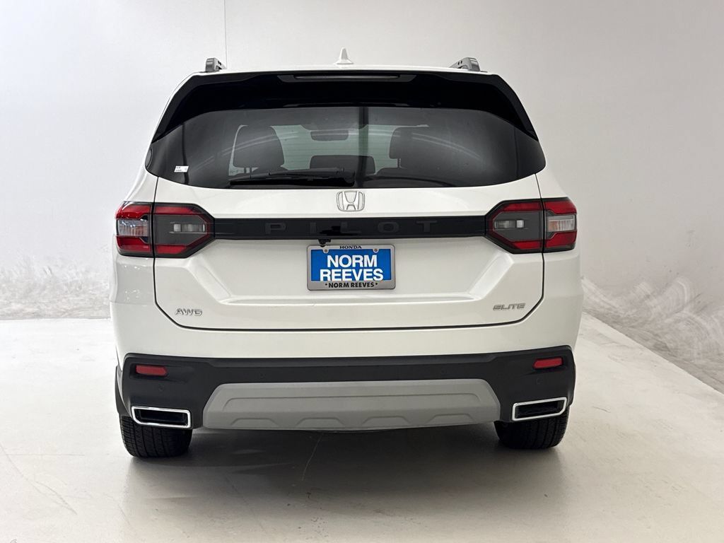 Used 2025 Honda Pilot Elite image 8