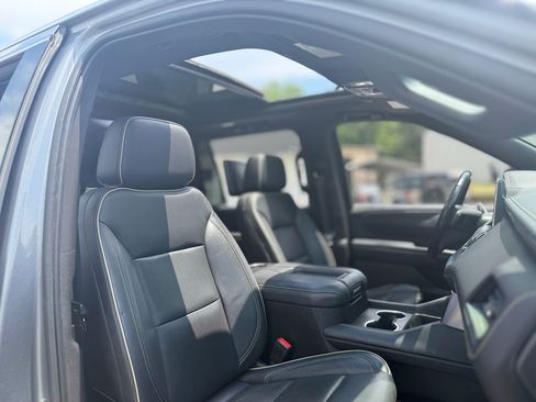 Used 2021 GMC Yukon XL SLT w/ SLT Luxury Plus Package AWD/4WD image 26