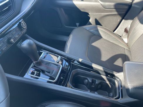 Used 2025 Jeep Compass Trailhawk image 47