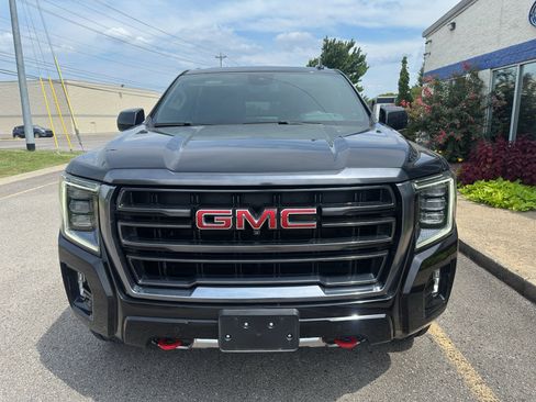 Used 2024 GMC Yukon XL AT4 w/ AT4 Premium Plus Package AWD/4WD image 9