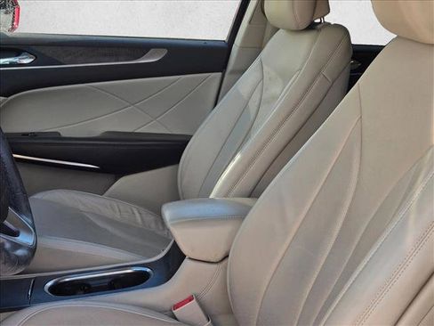 Used 2019 Lincoln MKC Reserve image 14